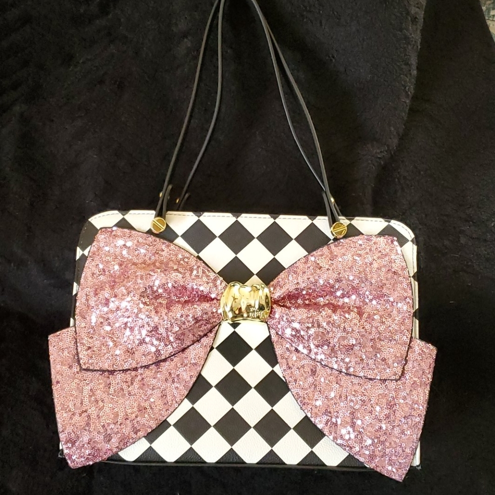 Betseyville purse